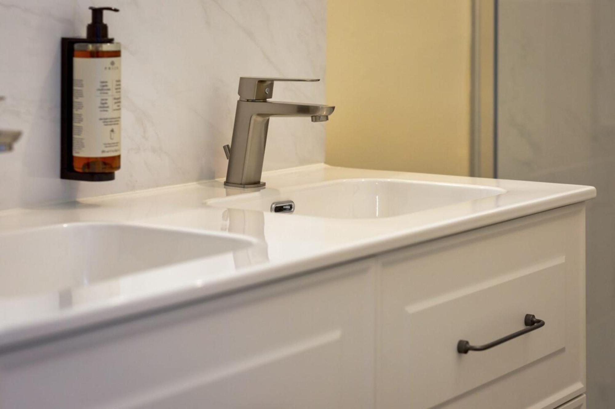 Apartament Francoise F5 Avec Parking Rouen Zewnętrze zdjęcie
